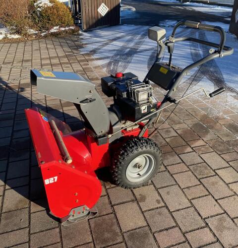 Schneefräse Canadiana Typ 827
