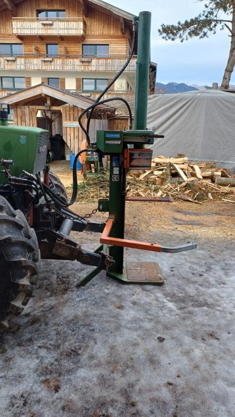 Posch Holzspalter für Meterholz