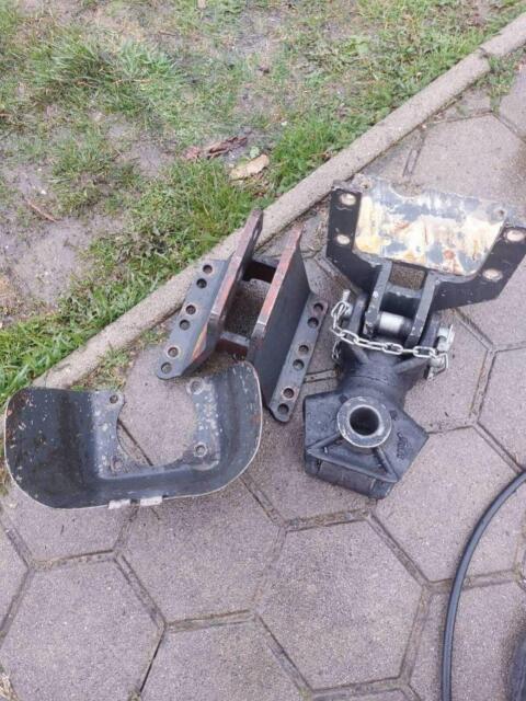 Oben- und Untenanhängung Steyr 9083, 9086, 9094