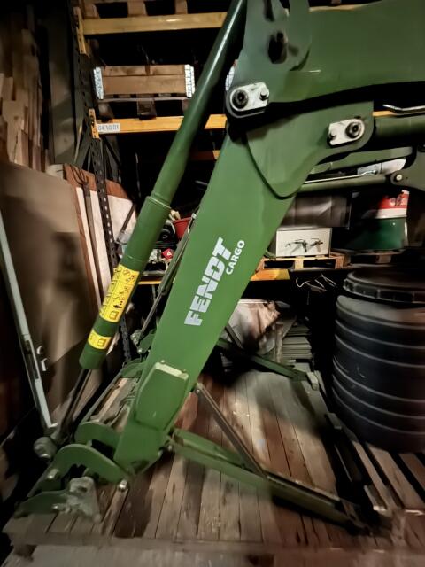 Fendt Cargo 4x75