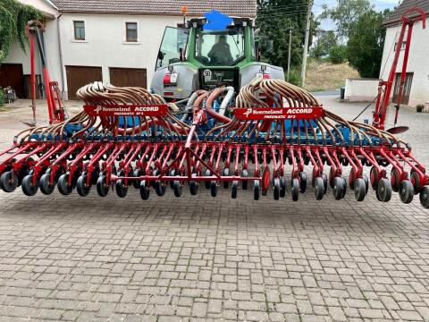 Lemken Kreiselegge, Sämaschine Kverneland Accord