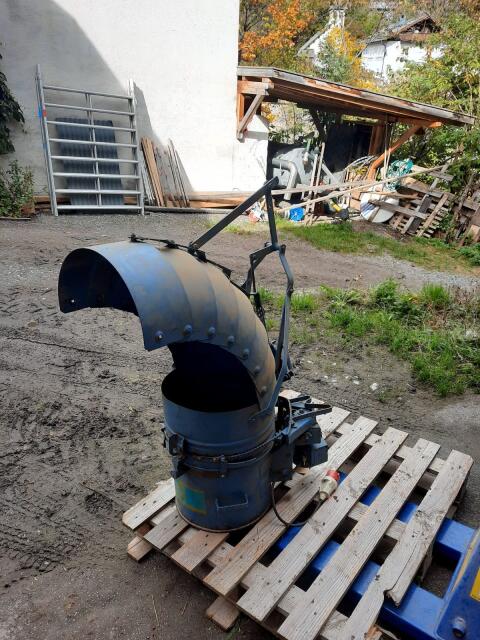 Verteiler für Heugebläse
