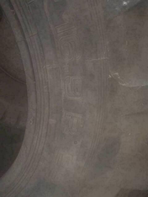 Traktorreifen 16.9 R 28, 1 Stk.