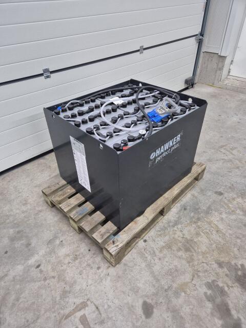 Neuwertige Staplerbatterie 48V