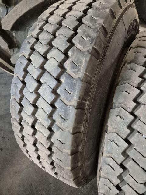 2 x 385/65R22,5 Anhängerreifen mit Felgen