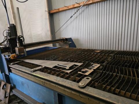 CNC Tisch X,Y,Z für Plasma, Autogen oder Frässpindl