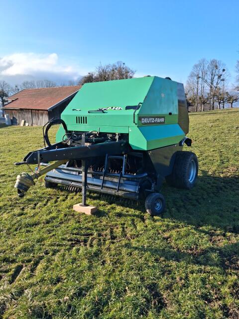 Deutz Fahr MP 125 Rundballenpresse