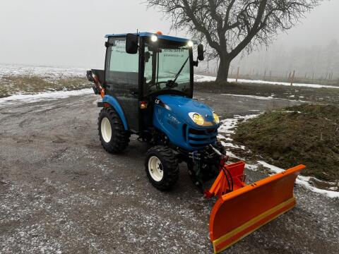 LS Traktor XJ 25 HST Snowline
