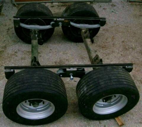 Tandemachsen und Anhängerachsen