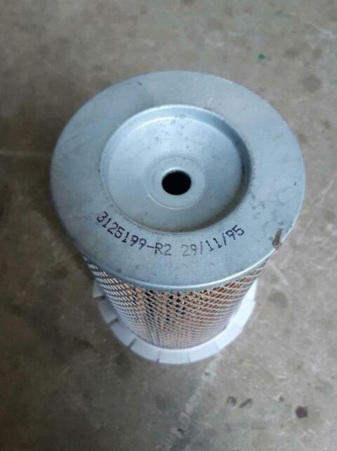 Original Case Luftfilter und Feinfilter NEU!