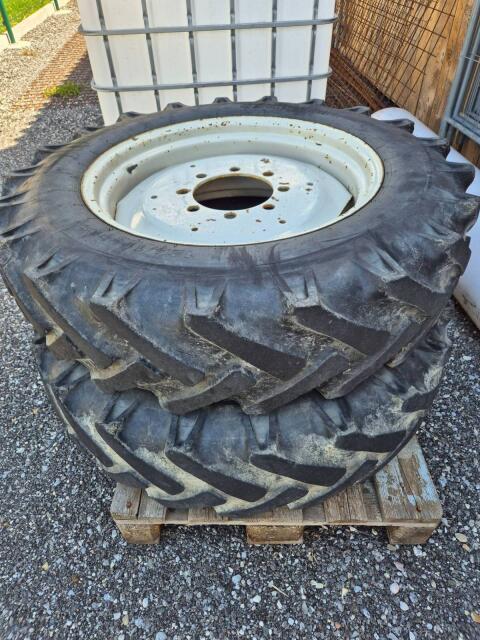 Traktor-Kompletträder 12.4/11-28 A