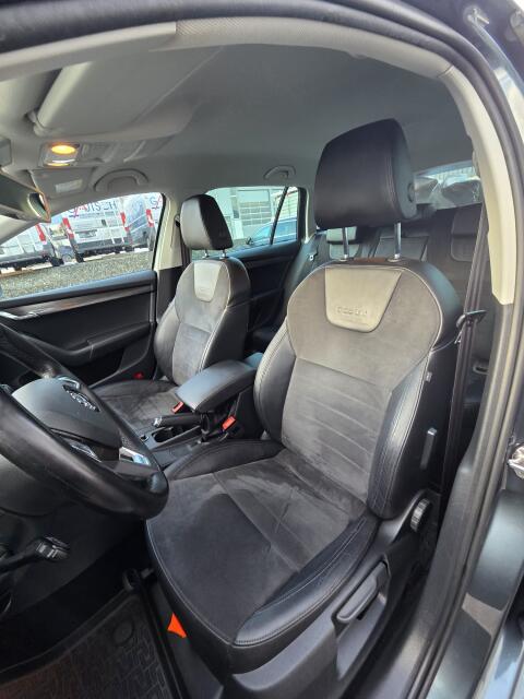 Skoda Octavia Combi 2.0 TDI 4x4 Scout DSG Kombi Family Van