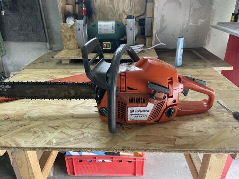 Husqvarna 357 XPG inkl. Transportkiste, Kanister