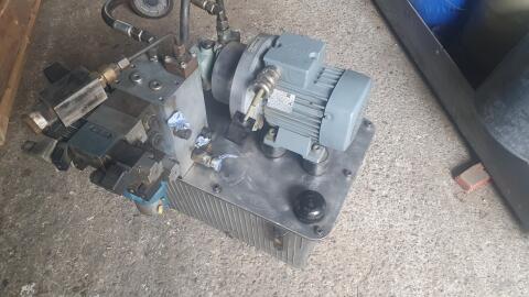 Hydraulikaggregat 30 l Bosch Flügelzellenpumpe, VEM Motor