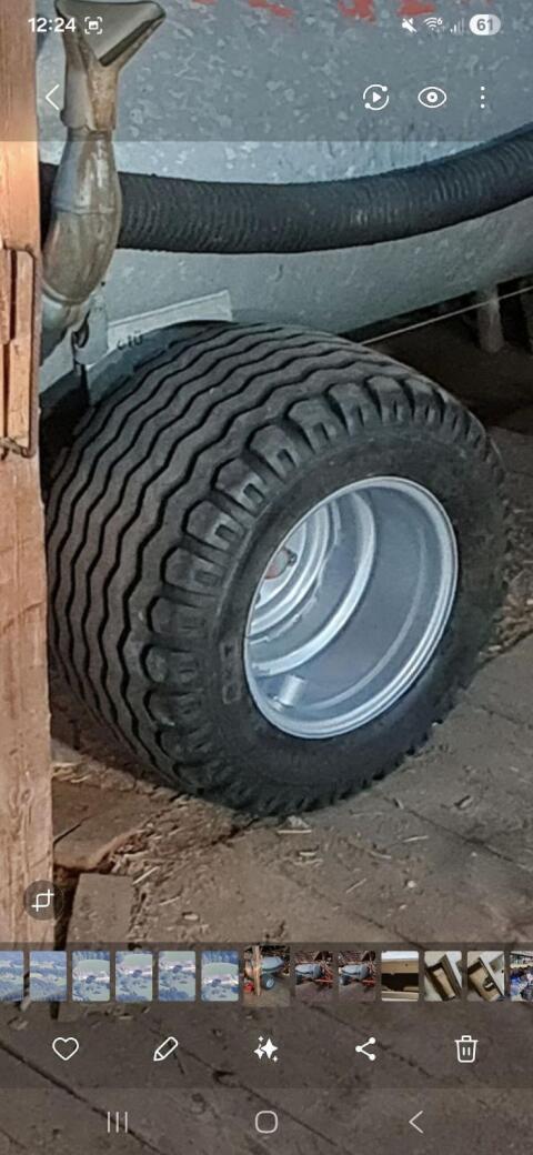 Kompletträder 19.0 45/17 BKT