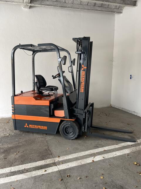 Mitsubishi Stapler mit Seitenverschub