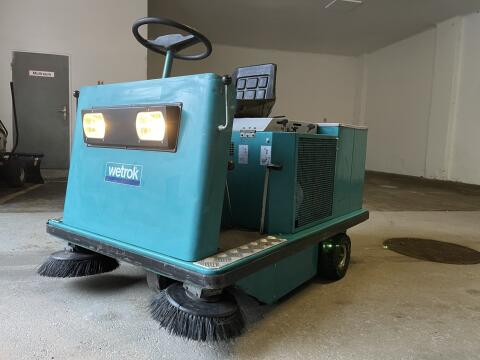 Profi Kehrmaschine Wetrok Kerwit 8000 S