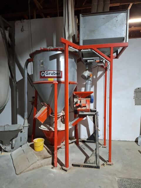 Mahl- und Mischanlage Gruber, Brechmühle und Quetsche