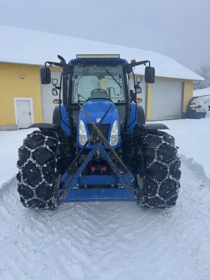 Verkaufe New Holland T5050