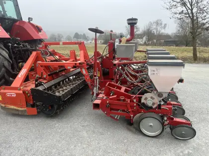 Maissämaschine und Kreiselegge