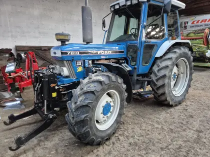 Ford 7810