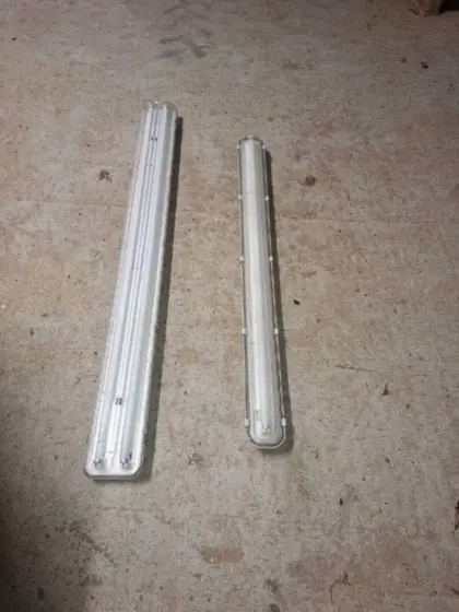 Neonröhren, 5 große und 26 kleine