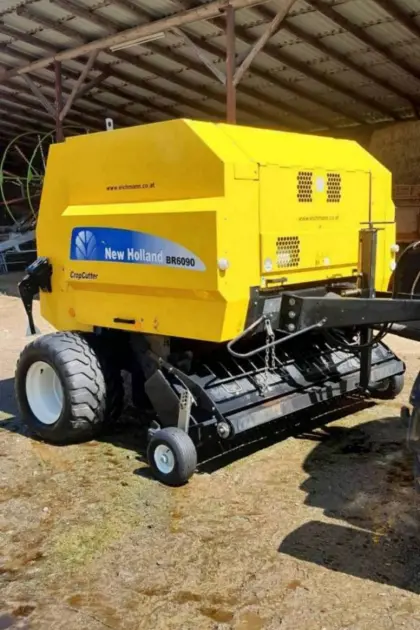 New Holland BR6090