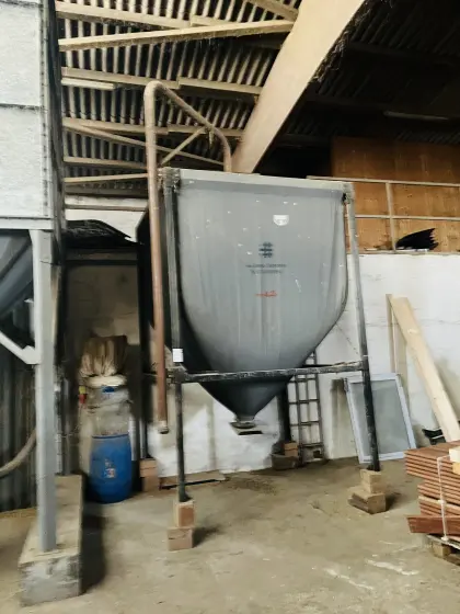 2 Silos zu verkaufen