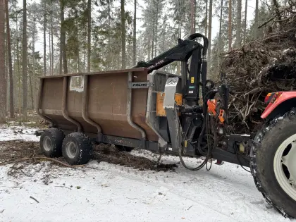 Palms H12D mit 5.72 Kran