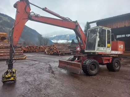 Poclain Mobilbagger Holzbagger 81P