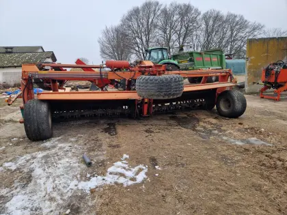 Mähwerk Taarup 4062C