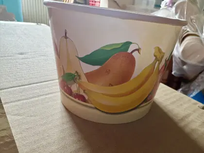 Eisbecher mit Deckel