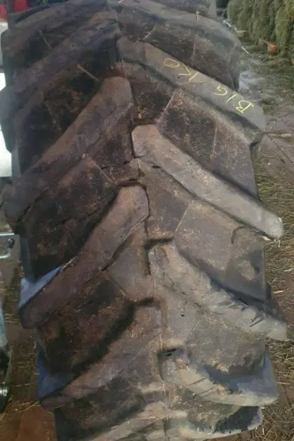 Tank und Reifen 540-65R26 für Fendt 512 513 514 516 SCR