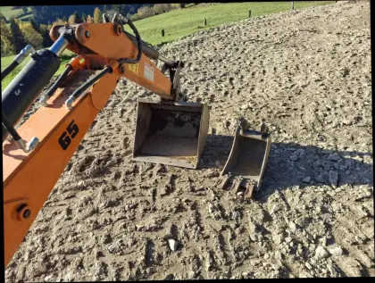 Baumaschinen Heckbagger