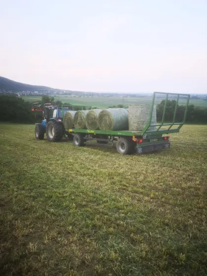 Pronar T025 Ballenanhänger