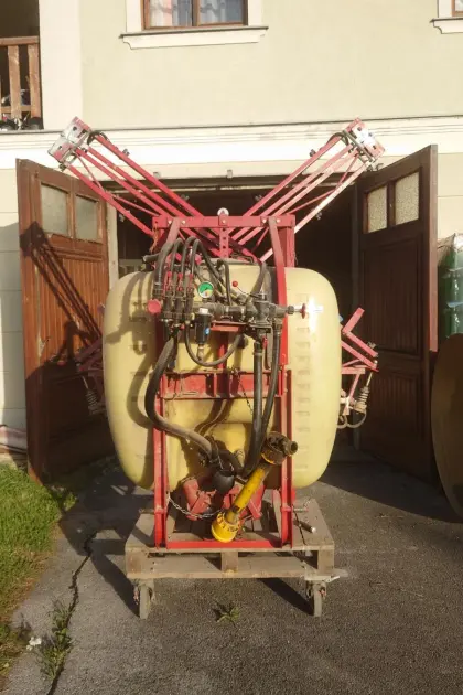 Hardi Anbaufeldspritze 12 m
