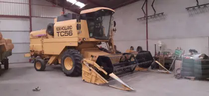 New Holland TC56 Mähdrescher