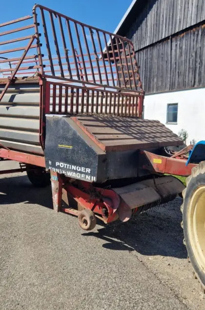 Pöttinger Erntewagen