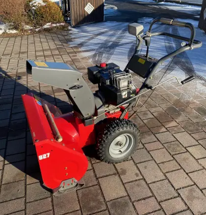 Schneefräse Canadiana Typ 827