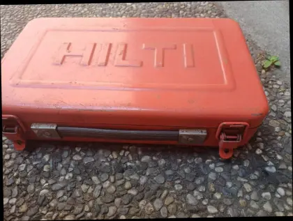 Hilti Bolzensetzgerät mit Zubehör