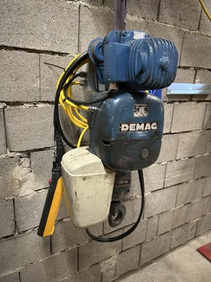 Demag Kettenzug 1.000kg mit el. Laufkatze Werkstattk