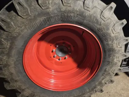 Kompletträder für Fendt 300 400 Vario 600/65R38 540/65R24