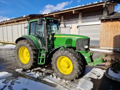 John Deere 6920