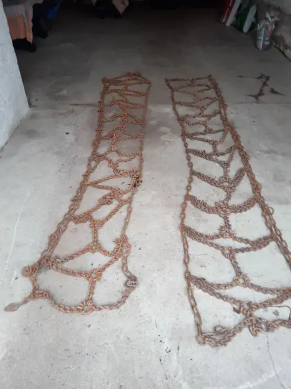 Schneeketten für Steyr 948 vorne