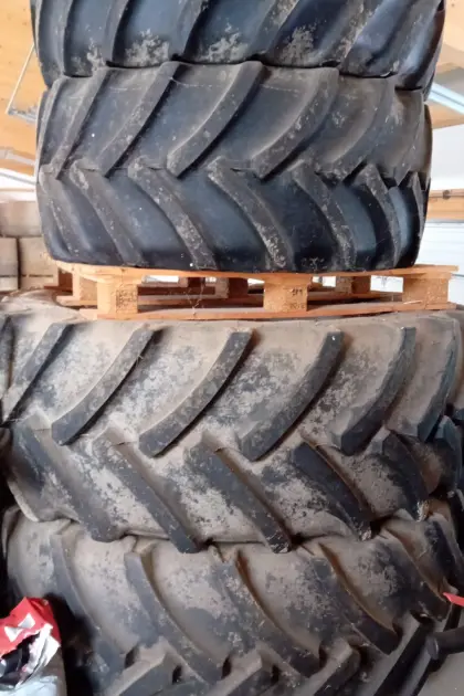 Reifen 600/65 R38 und 540/65 R24