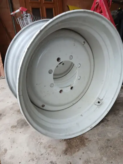 16x30 Felgen Lindner Geotrac