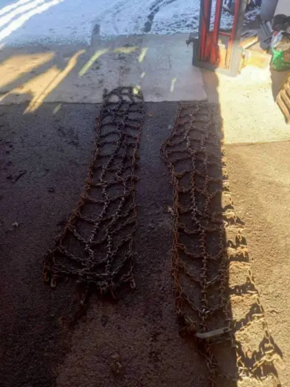 Schneeketten Doppelspur