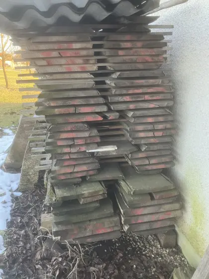 Eschenholz geschnitten