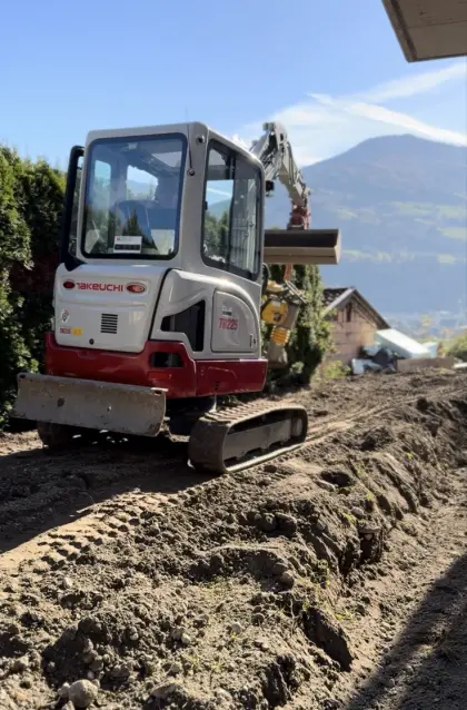 Takeuchi TB225