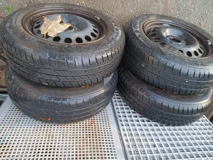 Reifengarnitur Tayfoon Conexion